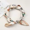 Pañuelo de Seda de Algodón y Lino Estilo Coreano 70cm, Moderno y Versátil, Pañuelo Cuadrado Pequeño Sencillo y Artístico, Adecuado para Fotografía de Viaje y como Pañuelo Decorativo para el Cuello