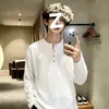 Camiseta de punto texturizado de manga larga para hombre, de alta gama, elegante, con cuello Henley, para otoño, una capa base versátil