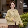 Novo cardigã de gola redonda com estampa floral amarela estilo chinês, uma peça de outer wear estilosa e elegante para mulheres de meia-idade e idosas, perfeita para o outono de 2026