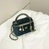 Bolso de Mano de Moda Transfronterizo para Mujer 2026 Nuevo Estilo Inspirado en Chanel Cadena Terciopelo Textura de Alta Calidad Bolso de Hombro Cruzado