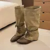 Botas Western Retrô Femininas Novo Estilo 2026 com Aumento Interno de Altura, Bico Fino, Efeito Emagrecedor e Cano Longo, Perfeitas para Figuras Baixas
