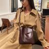 Bolsa tote outono e inverno nova bolsa de motocicleta grande capacidade bolsa de ombro de classe de estudante bolsa de viagem para todas as combinações moda feminina