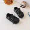 Zapatos Mary Jane de piel con lunares y lazo para niña, nueva colección otoño 2026, casuales y versátiles, zapatillas de ballet tipo princesa con suela suave