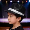 Sombrero de Jazz Navideño para Niños y Niñas Adorno para Sombrero Sombrero Adornado con Lentejuelas para Actuación Sombrero para Baile en Escenario Día del Niño para Niños