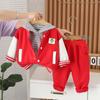 Traje de niño primavera y otoño 2024 nuevo conjunto de tres piezas de cachorro con espalda en T a rayas para bebé niño ropa infantil moda