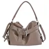 Nova Bolsa Feminina Outono 2026 Bolsa Tote Vintage Transfronteiriça de Grande Capacidade Bolsa de Ombro Macia Bolsa Transversal