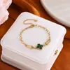 Estilo Popular Europeo y Americano Pulsera de Acero Inoxidable de Cuatro Hojas Colorido Duradero Accesorios de Joyería al por Mayor Accesorios para Principiantes Joyería de Mano para Mujer Lujo Ligero