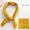 Bufanda de Seda Simulada Facetada para Primavera y Verano Bufanda Cuadrada Pequeña Bufanda Profesional de Azafata para Mujer Estilo Coreano Bufanda Decorativa Versátil para la Cabeza