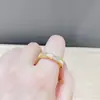 Anel de Concha Novo de Primavera e Verão Japonês Anel Aberto Personalizado Osso de Cobra Design de Nicho Anel de Dedo Anel de Moda de Celebridade da Internet