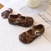 Zapatos de Cuero para Niñas Estilo 2026 Coreanos Retro Cuero Mate Hebilla Única Mary Janes Planos Suela Suave Pata de Cerdo Zapatos Individuales