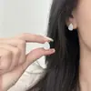 Brincos Europeus e Americanos Transfronteiriços Simples e Fashion de Gota com Zircônias, Luxo Leve, High-End, Nicho, Versáteis para o Dia a Dia