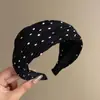 Diadema vintage de lunares plisada de ala ancha para mujer, casual y única, con un toque de alta gama, diadema versátil que hace que la cabeza se vea más alta y el rostro parezca más pequeño