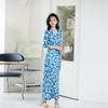 Vestido cruzado de una pieza Pg Dvf 2025 Verano Azul Cálido Estampado de Hojas Cuello en V Elegante Adelgazante Vestido de Alta Gama