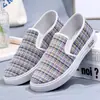 Sapatos Tendência Primavera e Outono Novos Tênis de Lona Tênis de Lona Feminino Sapatos de Estudante Slip-On Versátil Casual Plano Moda Sapatos Femininos