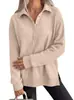 Novedad Otoño/Invierno 2026 Moda Transfronteriza Europea y Americana Sudadera de Punto para Mujer con Aberturas Laterales, Hebilla Metálica, Cuello Solapa, Color Sólido, Estilo Casual