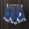 AliExpress Novos Shorts Jeans Femininos Europeus e Americanos Soltos de Perna Larga Hot Pants Cor Clara Finos Shorts para Meninas Atacado