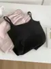 Coleção versátil primavera/verão: top regata elástico para mulheres, com decote quadrado modelador, alças finas e um bojo interno para usar em camadas