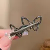 Pinza para el Cabello de Mariposa Hueca de Gama Alta para Mujer, Exquisita Pinza para Flequillo con Pedrería, Nuevo Estilo 2026 Pasador para la Frente, Pinza de Pato