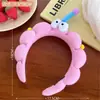 Yu Shuxin com faixa de cabelo fofa divertida faixa de cabelo de pelúcia de olhos grandes faixa de cabelo de caveira alta top lavar rosto pressão faixa de cabelo foto menina