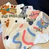 Meias finas de verão femininas fofas dos desenhos animados tridimensionais alfabeto coelho urso All-Match College Style Ins meias curtas da moda