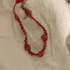 Choker Trançado Vintage Vermelho Feminino Nicho Único Design de Nicho Feminino Elegante Colar de Alta Qualidade