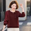 Camisetas de otoño para mujeres de mediana edad y mayores, nuevo modelo 2026, blusa básica de manga larga holgada para cubrir el abdomen para madres, primavera y otoño
