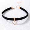 Collar de aleación de diamantes con forma de corazón de amor corto estilo gótico retro con personalidad de Amazon, joyería transfronteriza entre Europa y Estados Unidos