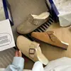 Nuevos Zapatos Birkenstock Otoño e Invierno 2026 para Mujer, Birkenstock Cerrados con Forro de Lana, Pantuflas Peludas Suaves y Versátiles, Zapatos Perezosos de Ponerse sin Atar con Suela Gruesa que Aumentan la Altura