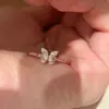 Anillo y pendientes de mariposa de corindón rojo brillante vintage francés, Pendientes de botón de mariposa de doble ala con gema de color Paraíba
