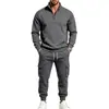 Colección de otoño e invierno para hombre: Estilo europeo y americano, con cuello alto, sudadera con forro polar, ropa deportiva casual, diseño inspirado en ropa de trabajo y pantalones largos con bolsillos y puños elásticos.