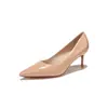 Sapatos de salto alto femininos 9169B, bico fino, salto agulha, couro envernizado, off-white, simples e elegantes, adequados para o trabalho