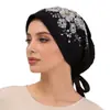 [Modelo de Boutique de Luxo] Novo Chapéu Lenço Estiloso com Borlas de Miçangas Totalmente Feitas à Mão