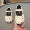 Zapatos de Princesa Estilo Coreano para Niñas Primavera Verano Nuevas Llegadas Zapatos Casuales de Lunares Retro para Bebés Niñas Zapatos de Cuero para Niños Zapatos de Lunares