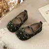 Zapatos planos retro de lunares estilo coreano para niñas, nueva colección de otoño, zapatos de princesa para niños, zapatos de piel suaves para bebé con lazo para niñas