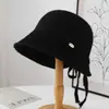 Nuevo Sombrero de Pescador de Alta Calidad para Mujer Otoño e Invierno, Sombrero de Pescador Cálido Tejido Moda Coreana, Sombrero de Cubo Color Sólido con Pequeña Etiqueta Exquisita