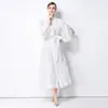Fotos Reales de Ropa de Comercio Exterior para Mujer - Vestido Elegante de Palacio Estilo Francés de Manga Larga con Encaje Hueco de Corte A con Cuello Alto para Otoño e Invierno, Efecto Adelgazante