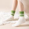 Dropshipping Otoño e Invierno Calcetines de Felpa Verdes Cálidos hasta la Mitad de la Pantorrilla a Rayas de Visón para Mujer, Protección contra el Frío Zhuji