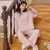 Pijama de mujer de manga larga y pantalón largo, diseño de dibujos animados, hecho de tela térmica engrosada, cálido y acogedor, adecuado para usar en casa y se puede usar afuera, cómodo