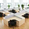 Escritorio de Oficina con División de Pantalla y Juego de Sillas para Dos o Cuatro Personas, Estación de Trabajo para Empleados de Empresa, Escritorio Dedicado para Computadora para Entornos de Oficina