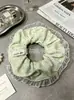 Scrunchie atmosférico para mulheres, elástico de cabelo elegante em renda floral. Acessórios em estoque para atacado
