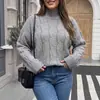 Roupas femininas plus size transfronteiriças europeias e americanas, novo suéter de malha trançada solto para outono e inverno com gola semi-alta e mangas sino