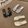 Sandalias Elegantes de Tira de Dedo con Perlas y Pedrería Estilo Francés Suela Plana 2026 Nuevas Sandalias Romanas de Punta Cuadrada Primavera/Verano Sandalias de Playa