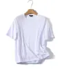 Ropa casual cruzada nueva europea y americana para mujer, camisa de moda de manga corta con cuello redondo para primavera y verano, blanco y gris con detalle de cadena
