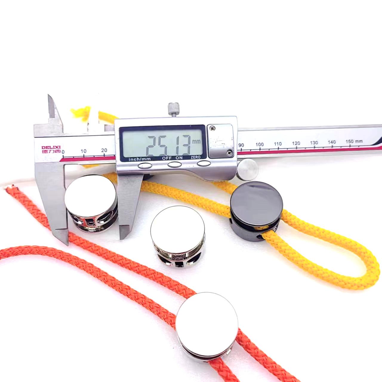 9d9efcdc954a42672808d3fe586324