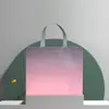 Sacolas TNT Personalizadas para Lojas de Roupas, Sacolas de Compras Impermeáveis para Roupas, Sacolas Tote Bag TNT, Sacolas Ecológicas Estampadas em Cores em Estoque