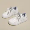 Nuevas Zapatillas Blancas Estilo Coreano Ins para Estudiantes Femeninas Otoño 2026, Zapatos Deportivos Casuales de Suela Gruesa para Aumentar la Altura Fb2026-10