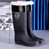 Botas de trabajo de caña alta, extragrandes, para hombre y mujer, cálidas, adecuadas para uso en cocina, pesca, impermeables, con forro de felpa, altura hasta media pantorrilla, botas de lluvia, zapatos de goma