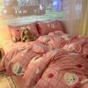 Juego de Cama de Cuatro Piezas de Dibujos Animados de Estilo Femenino, Funda de Edredón Dulce, Ropa de Cama para Dormitorio de Estudiante, Juego Individual de Tres Piezas