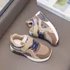 Tênis Esportivo Infantil 2026 Primavera e Outono Confortável Respirável Fashion Casual para Crianças Maiores, Meninos e Meninas, Antiderrapante e Resistente ao Desgaste