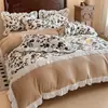 Juego de Cuatro Piezas Jacquard de Algodón y Lino Clase A, Estilo Francés de Lujo Ligero con Encaje Grande, Esquinas Redondeadas y Bordes Fruncidos, Juego de Ropa de Cama con Sábana y Funda de Edredón